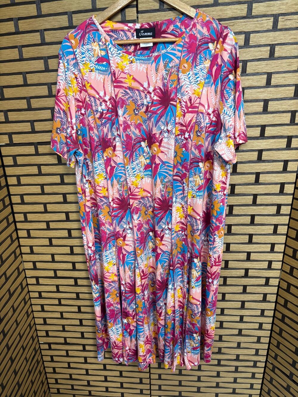 Jemma Pink Floral Dress Size 2X‎